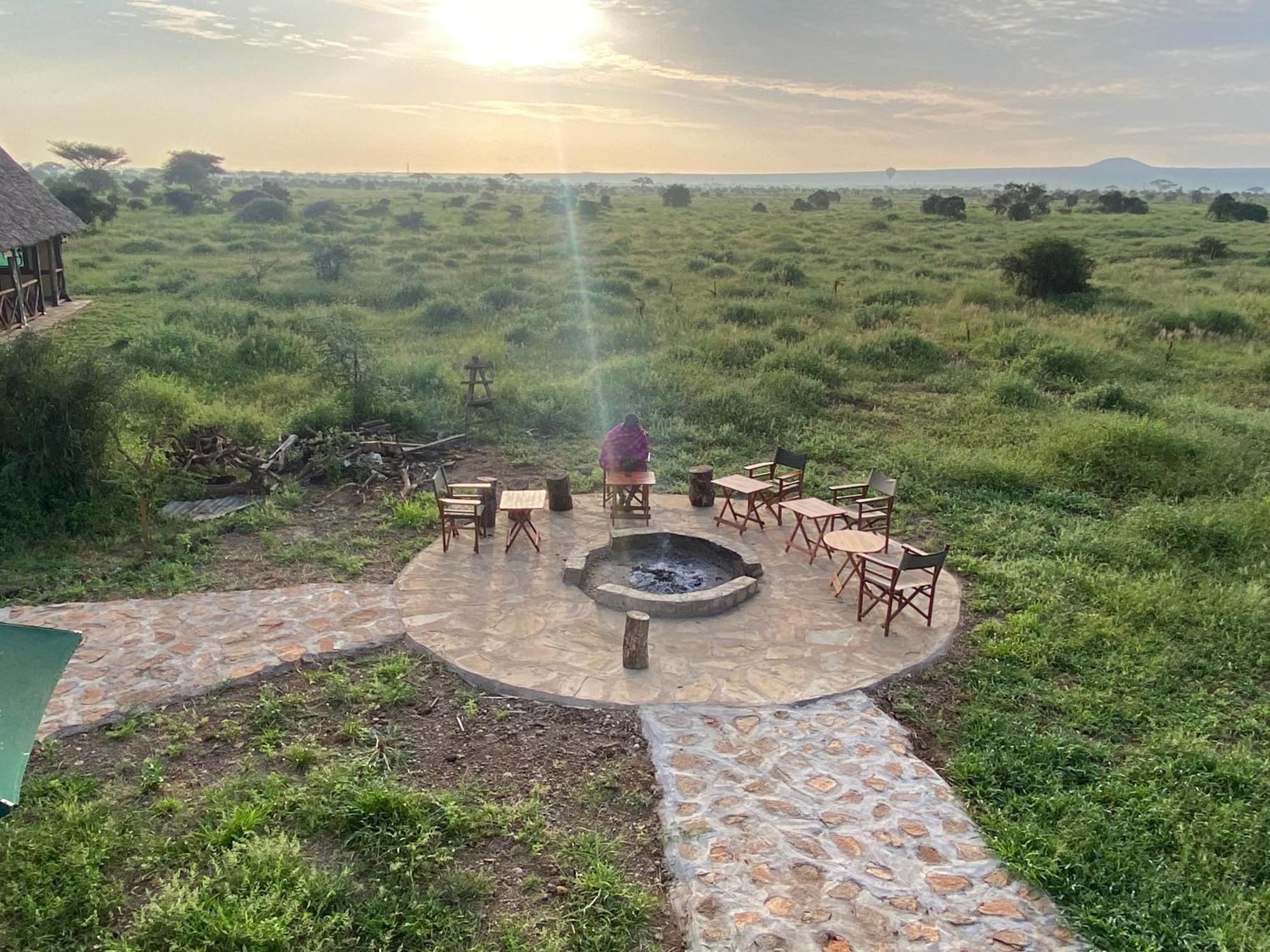 Amboseli Discovery Camp Luaran gambar