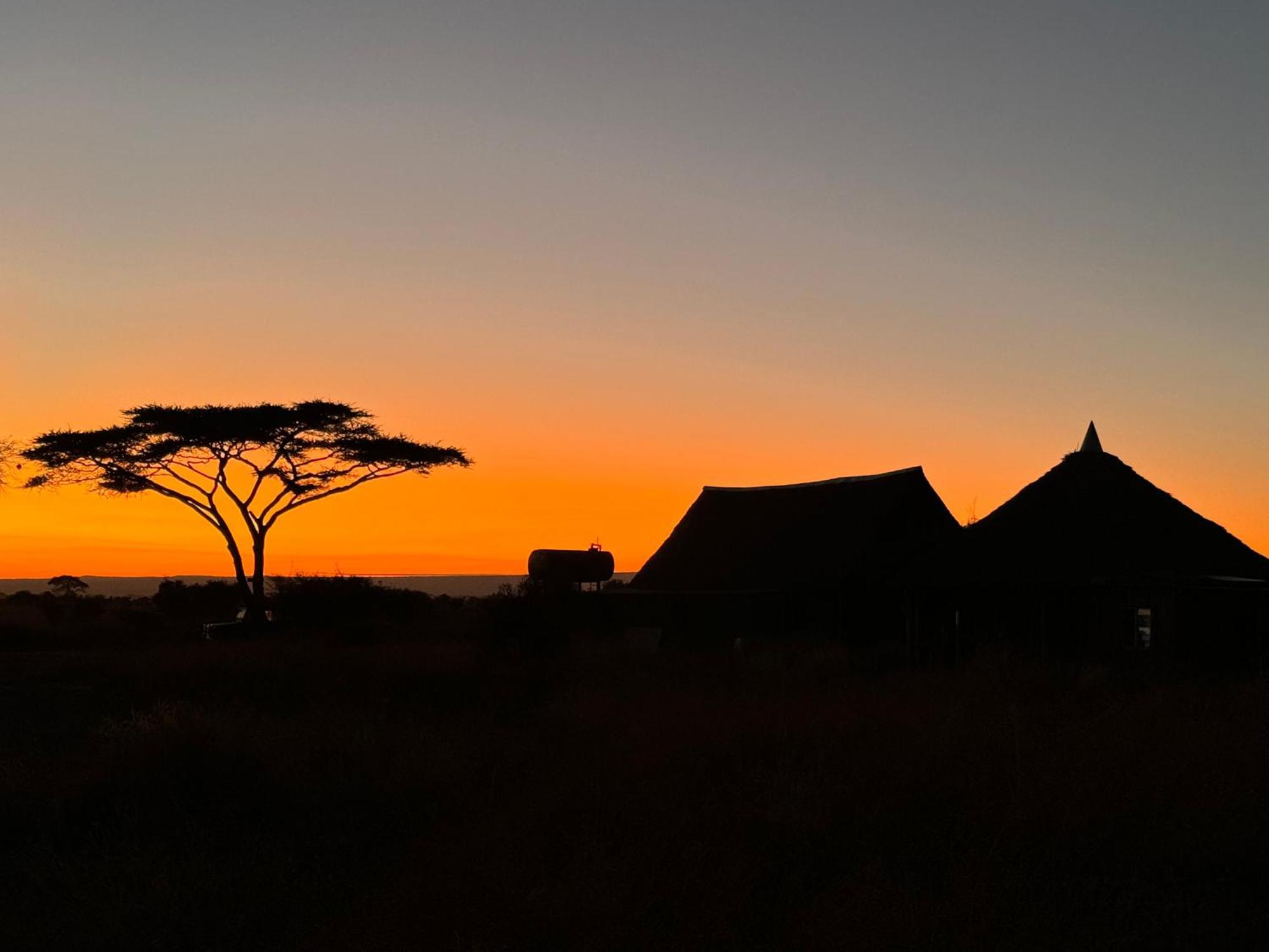 Amboseli Discovery Camp Luaran gambar