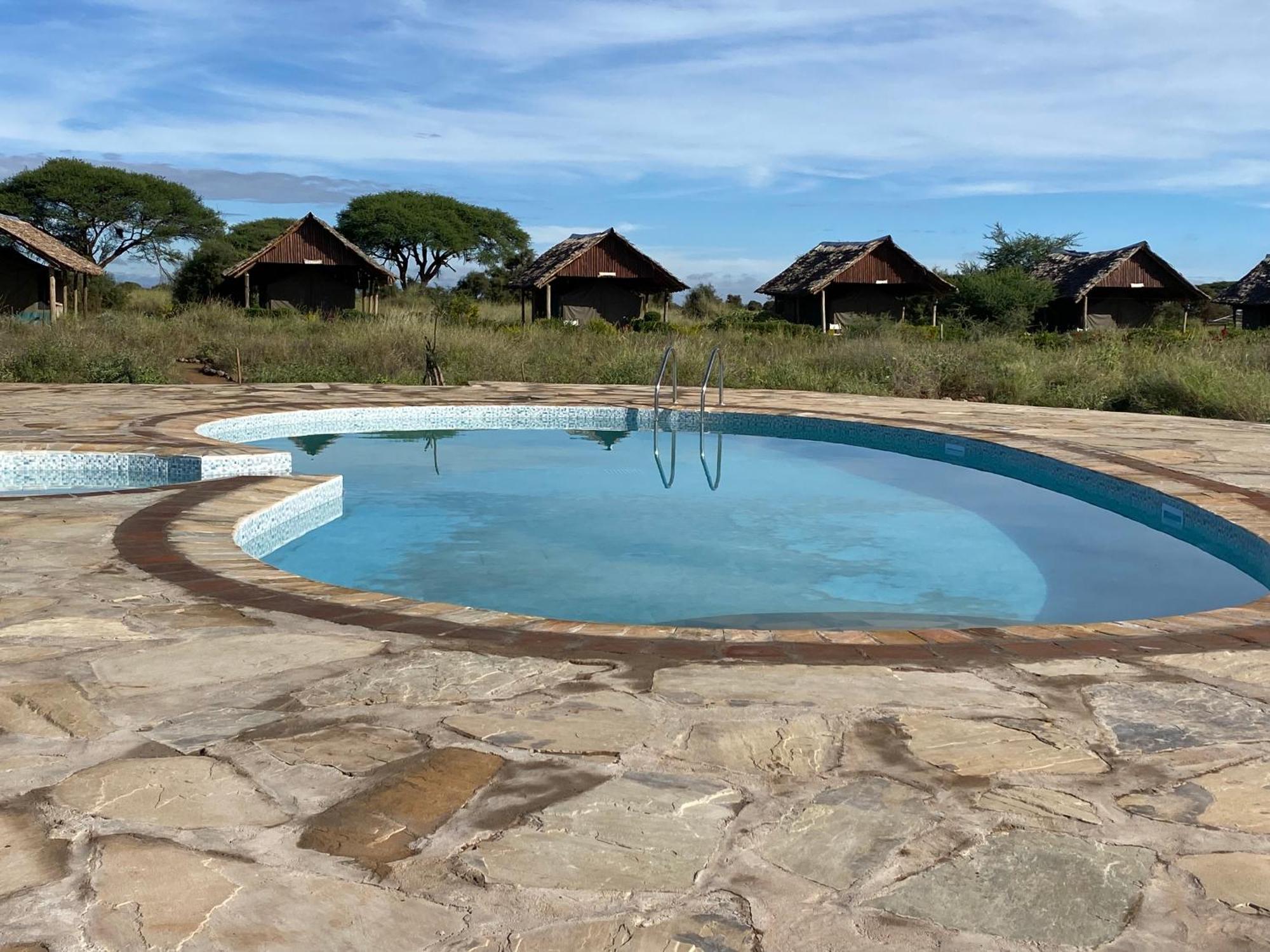 Amboseli Discovery Camp Luaran gambar